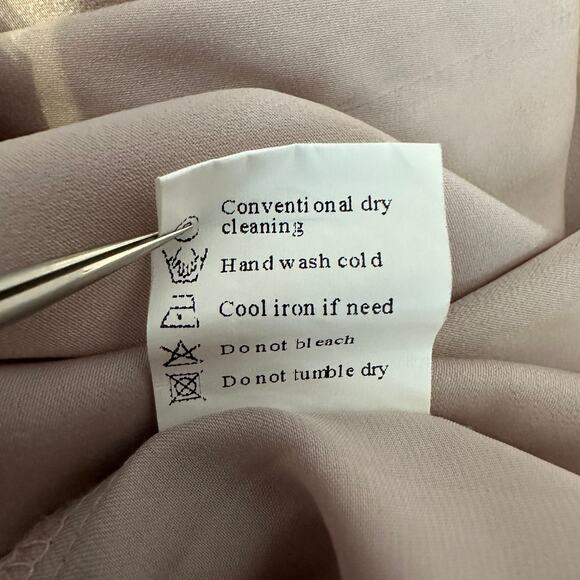 Womens Blouse SZ XL Puff Short Sleeves Tie Neck Ruffle Neck Pullover Dusty Rose - Picture 6 of 6